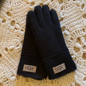 UGG GLOVES